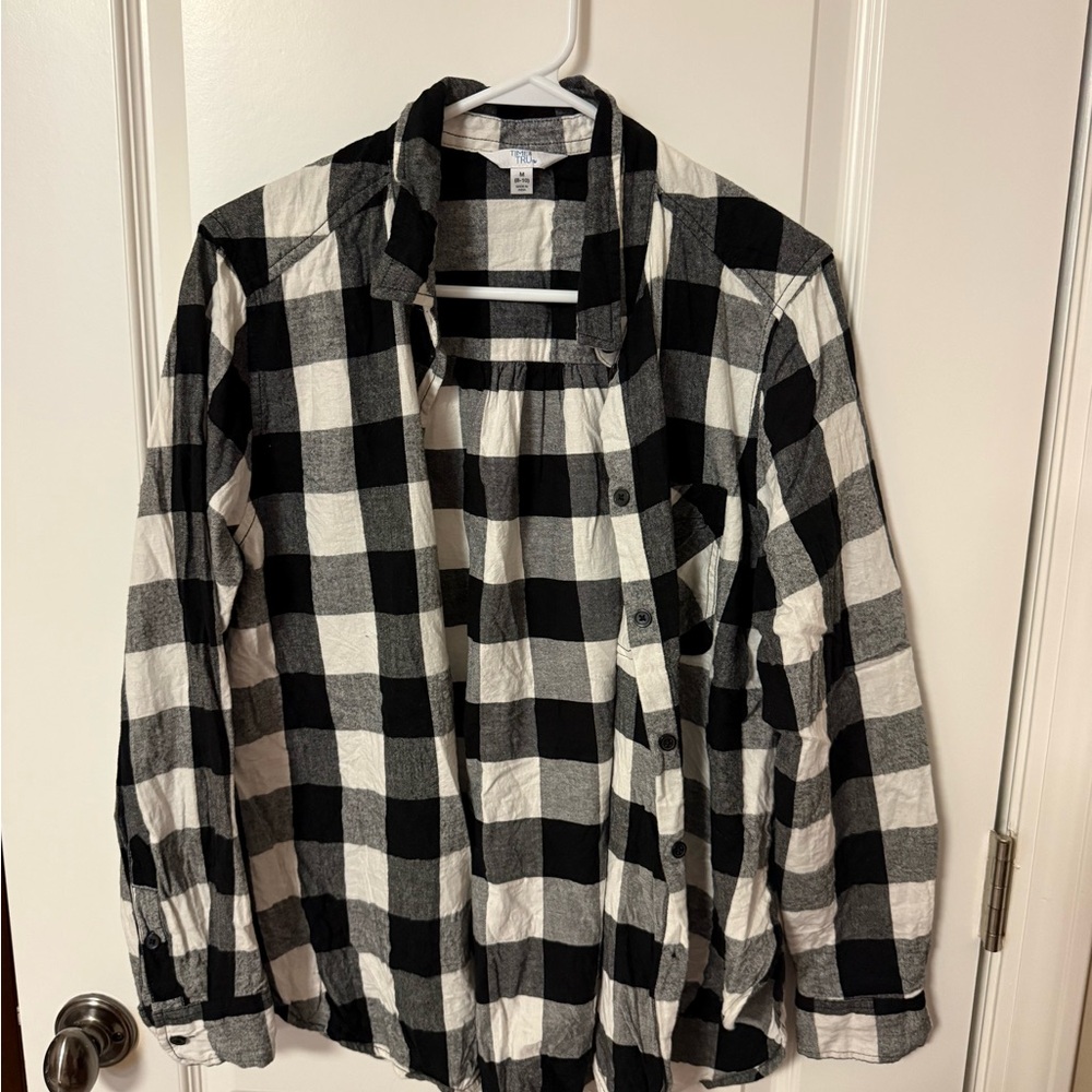 Time and Tru Black and White Buffalo Plaid Button-Down Shirt